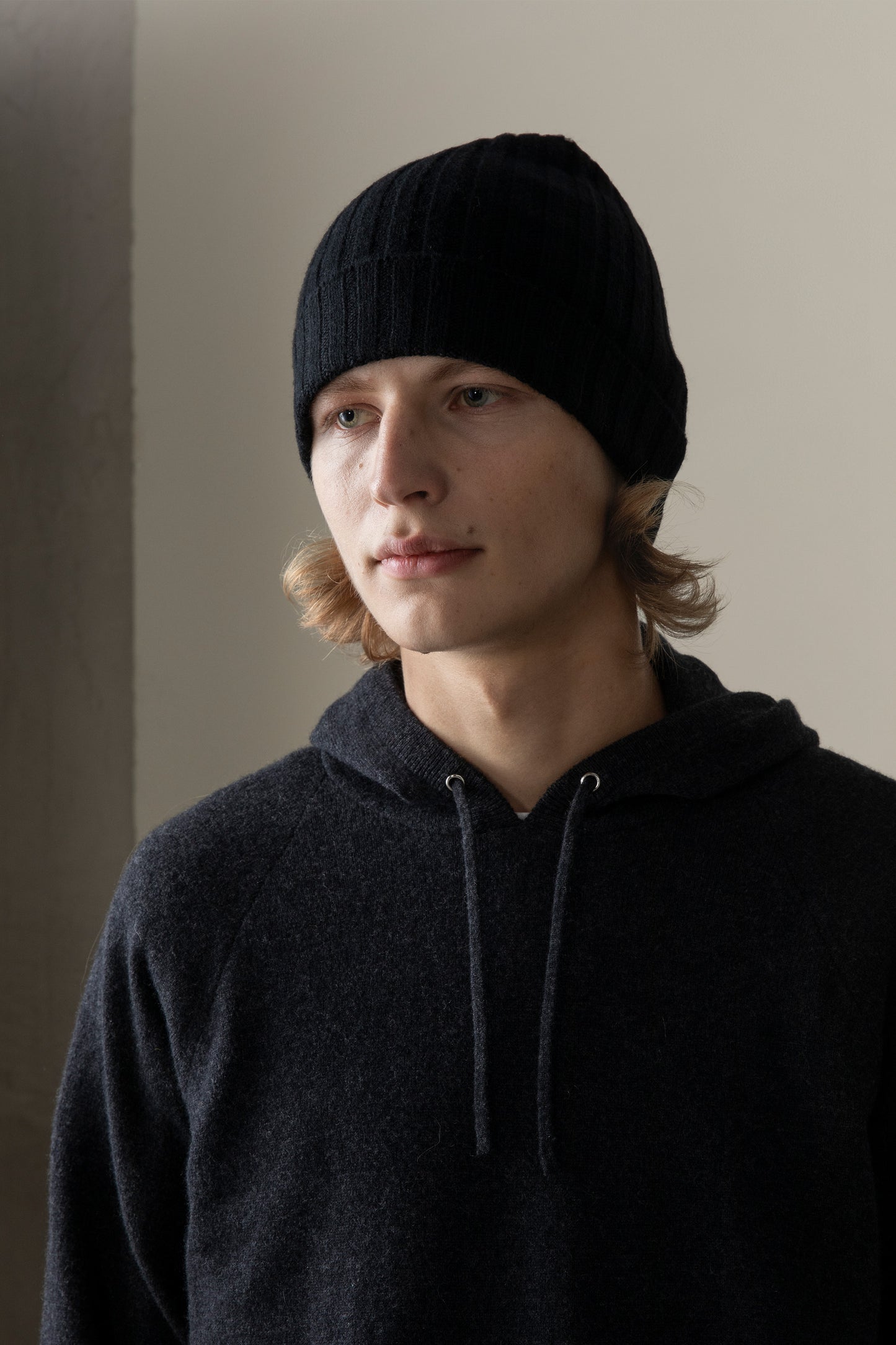 Unisex Wide Ribbed Beanie Hat - Black