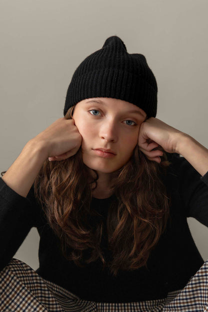 Unisex Cashmere Ribbed Beanie Hat - Black