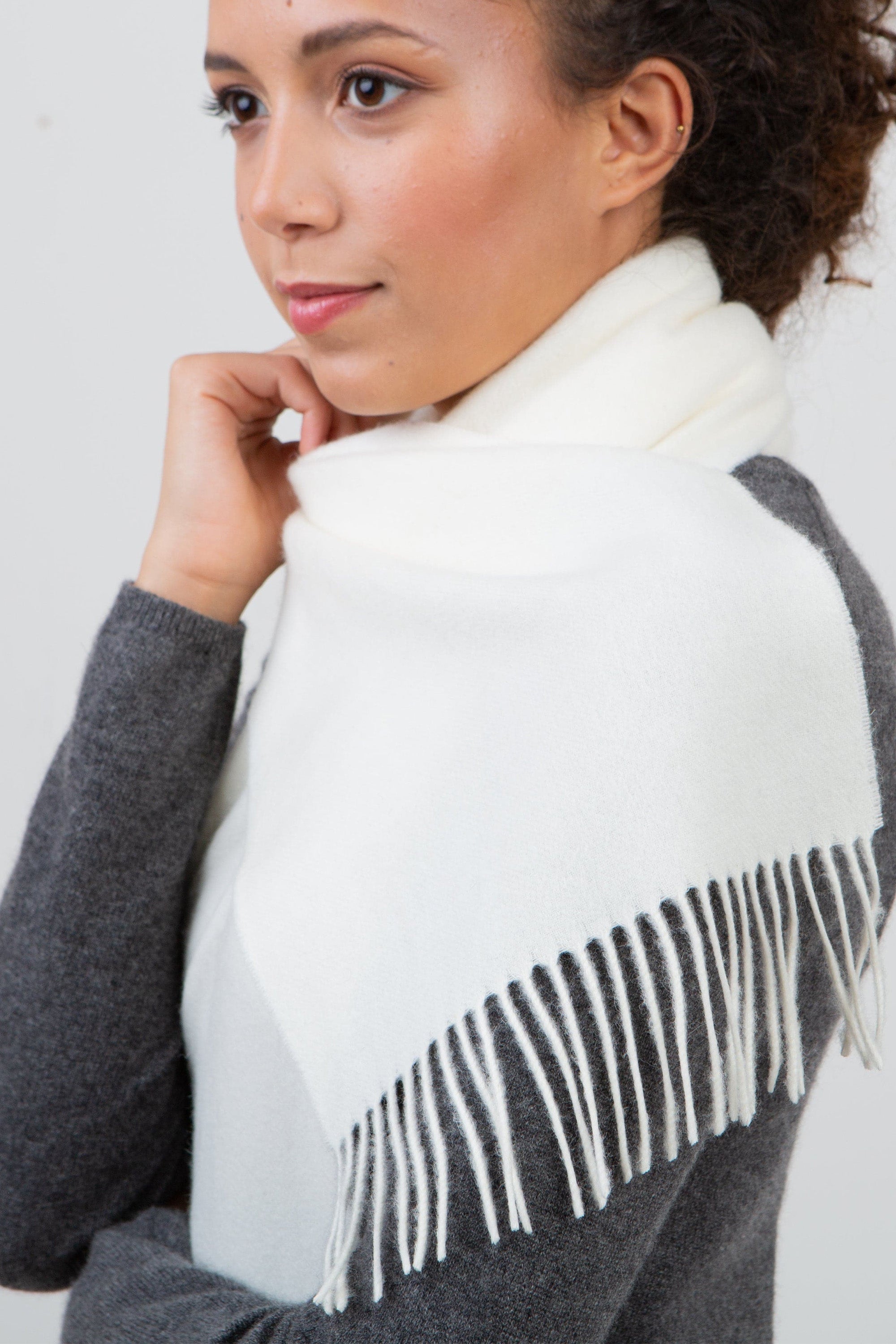 White deals scarf wool