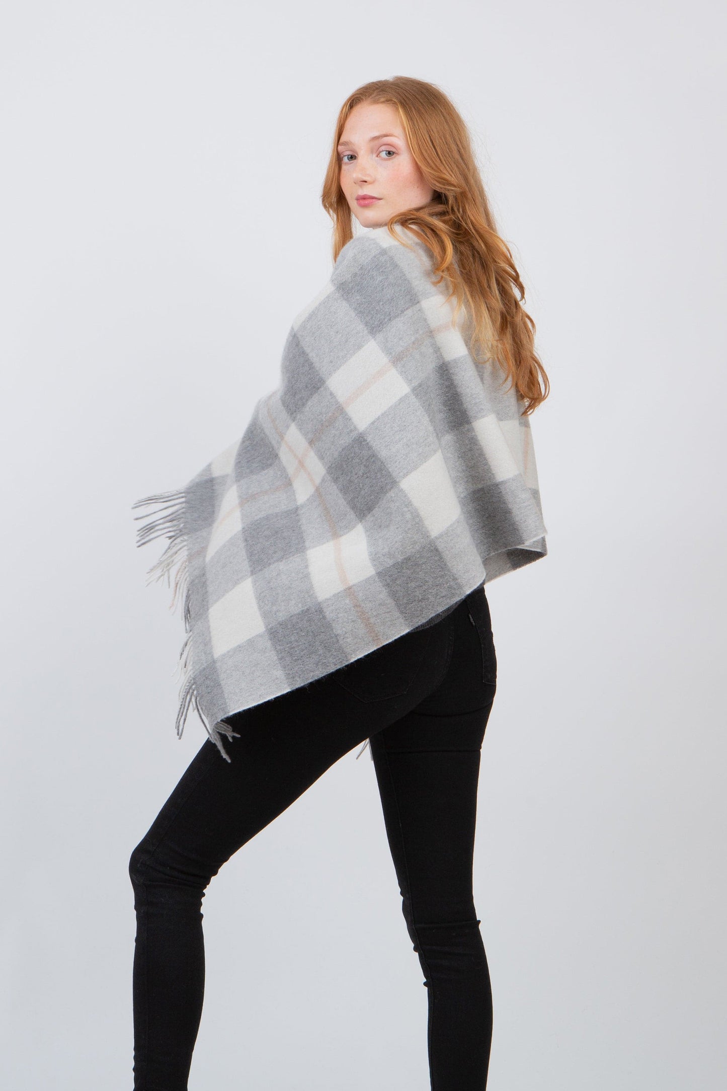 Contemporary Check Lambswool Stole - Grey